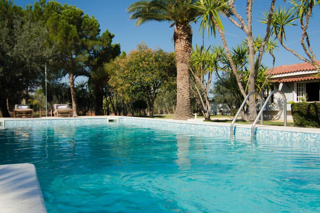 Country Villa Peloponnese With Tennis Court And Pool Zevgolateíon Exterior foto