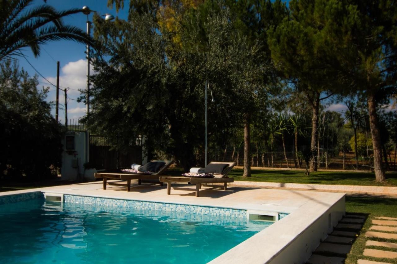 Country Villa Peloponnese With Tennis Court And Pool Zevgolateíon Exterior foto